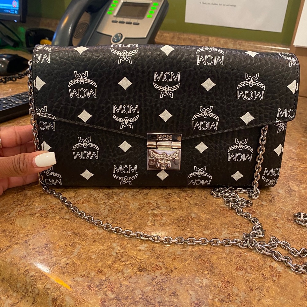 MCM-MILLIE FLAP CROSSBODY IN VISETOS